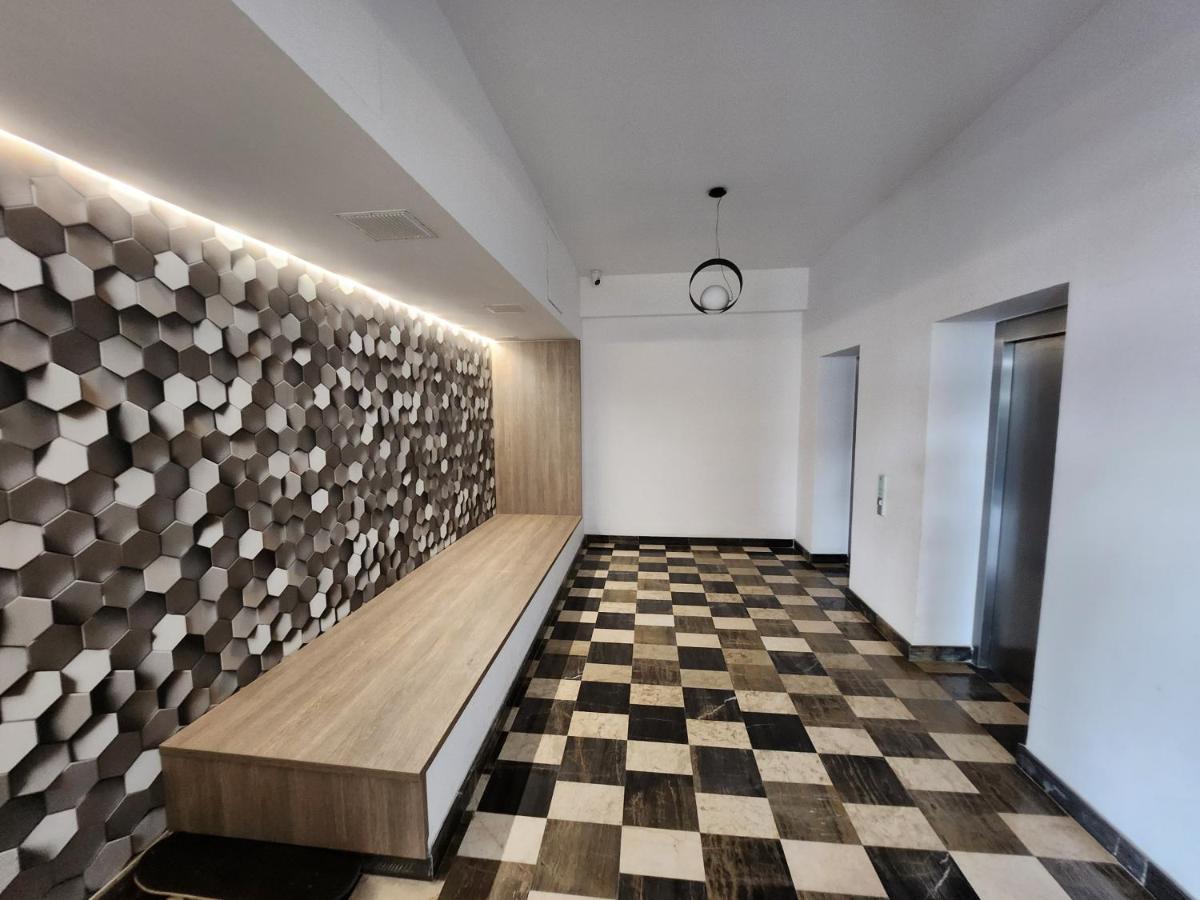 Near Airport 2 Rooms Apartments In Himson Jassy Zewnętrze zdjęcie